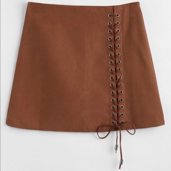 Dresses & Skirts - NWT lace up skirt